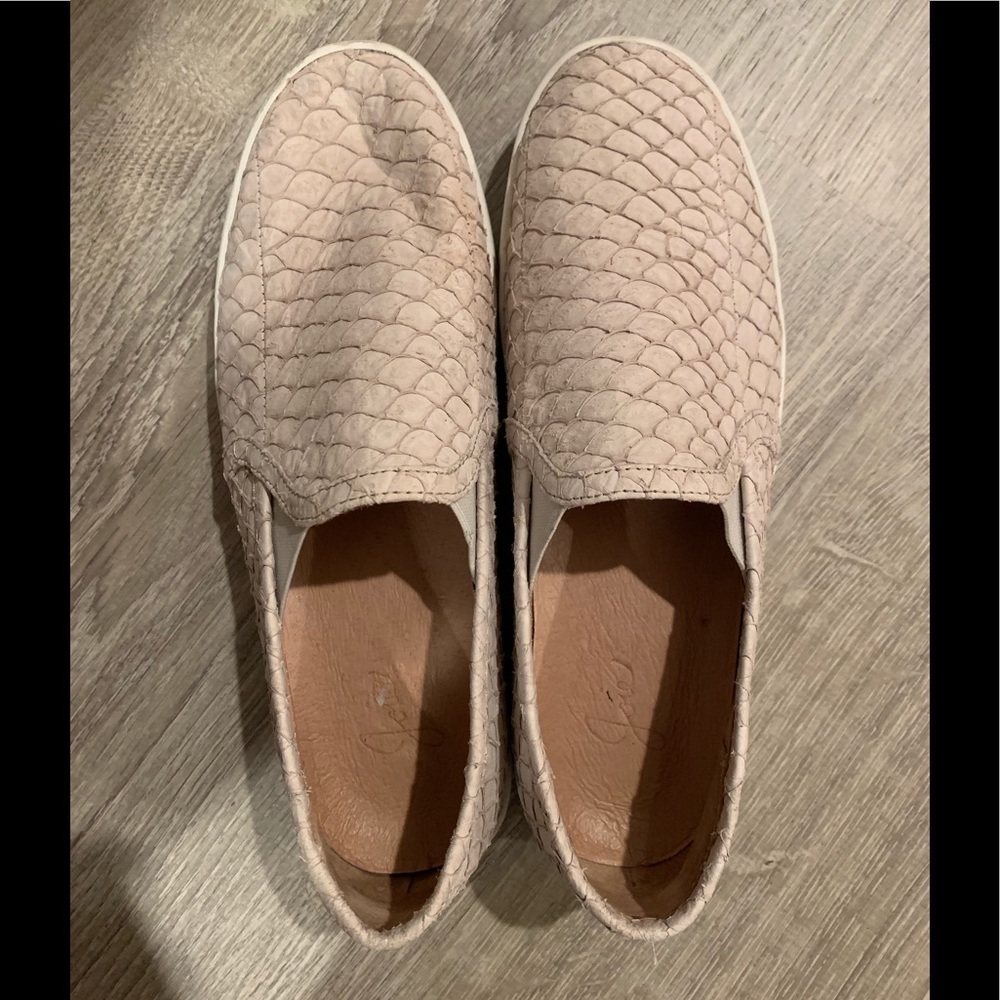 Joie Croc Embossed Huxley Sneakers